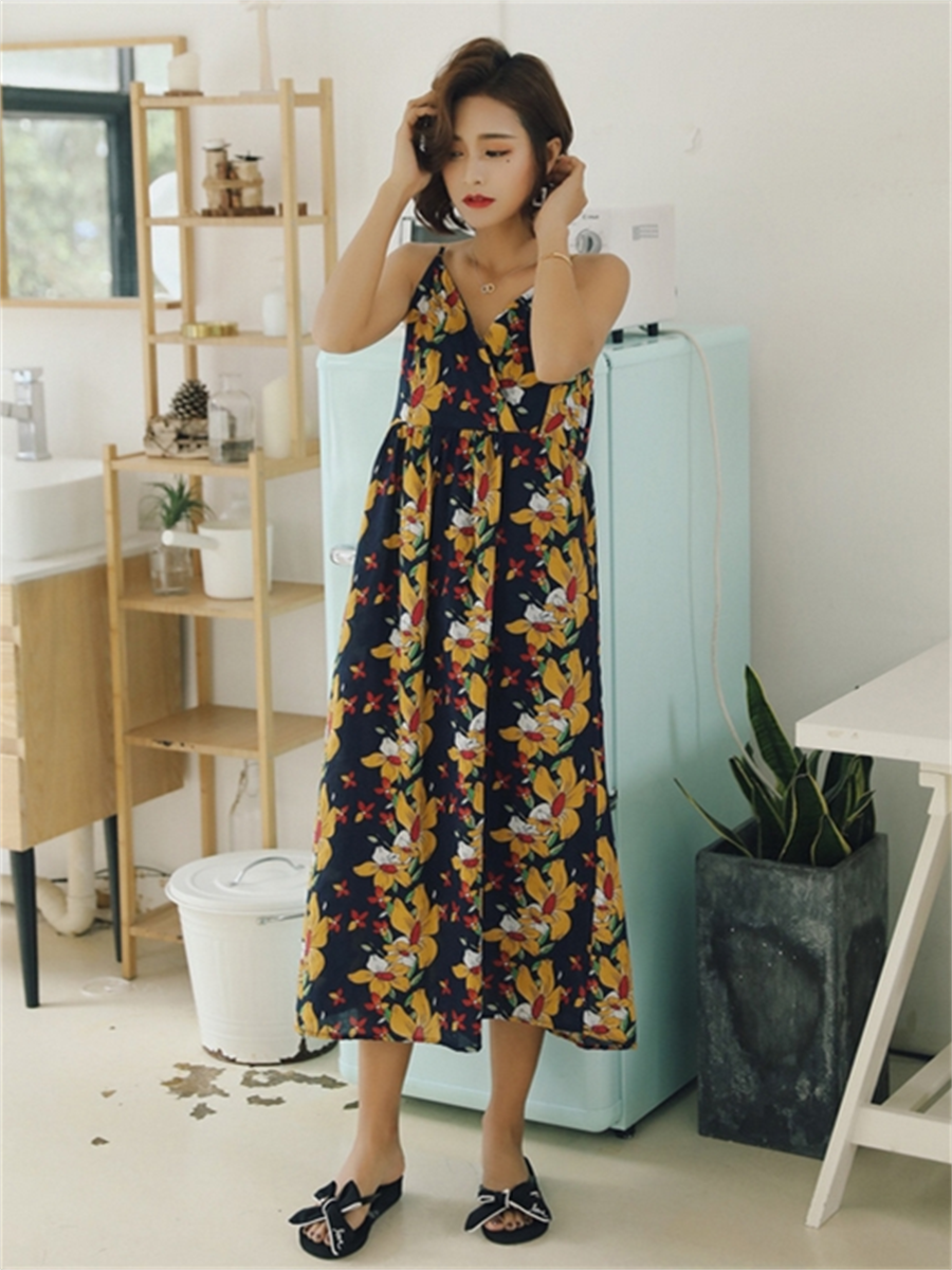 Liber Women's Printed V-Neck Sleeveless Slim Fit Homewear