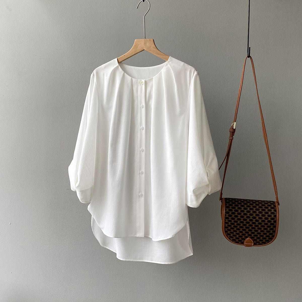 Liber Autumn Women's Solid Lantern Sleeve Shirt