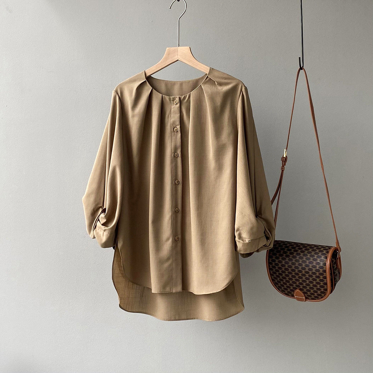 Liber Autumn Women's Solid Lantern Sleeve Shirt