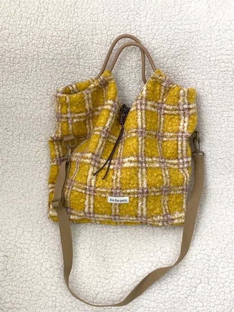 Liber ACC Large Capacity Lace-Up Plaid Plush Shoulder Bag