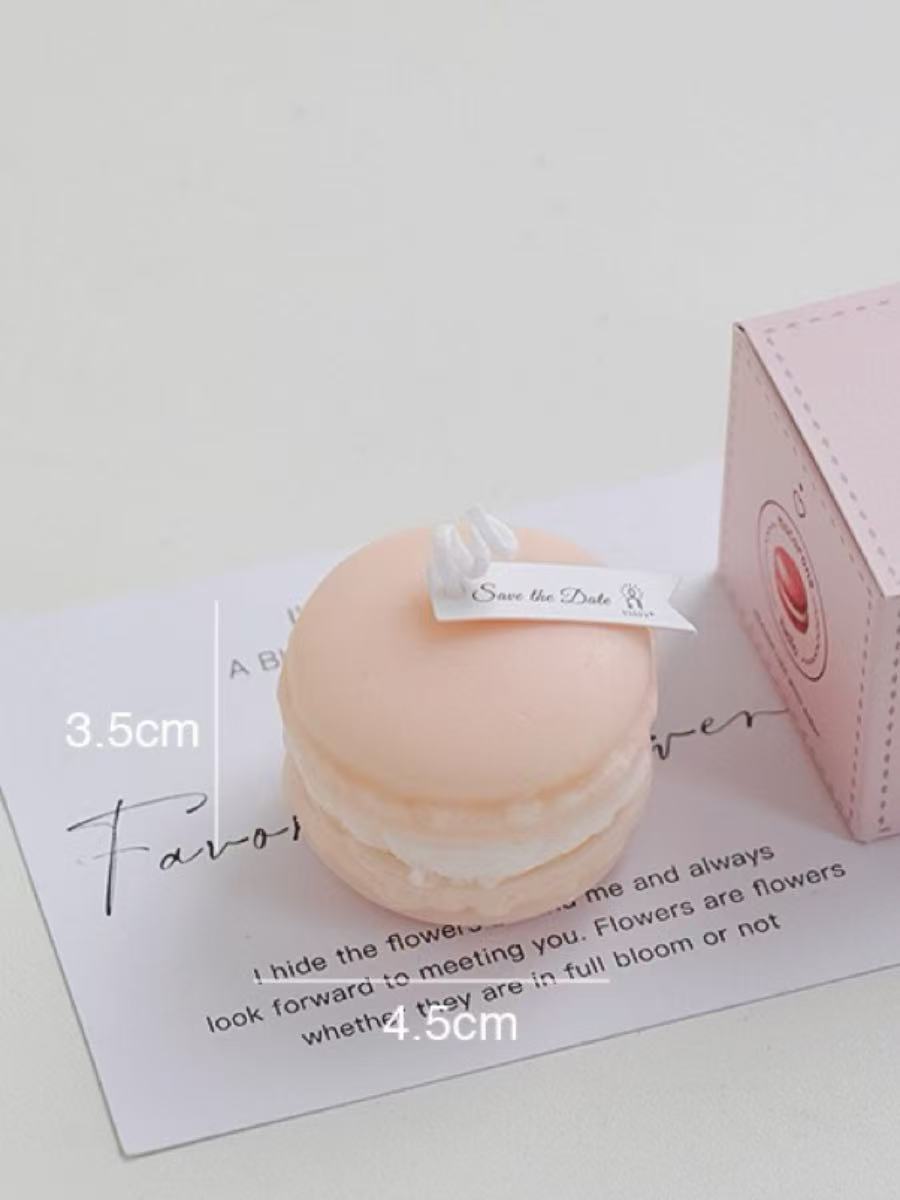 Macaron scented candle