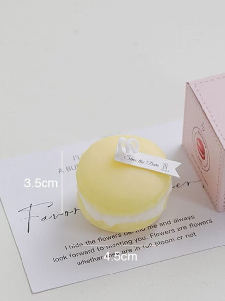 Macaron scented candle