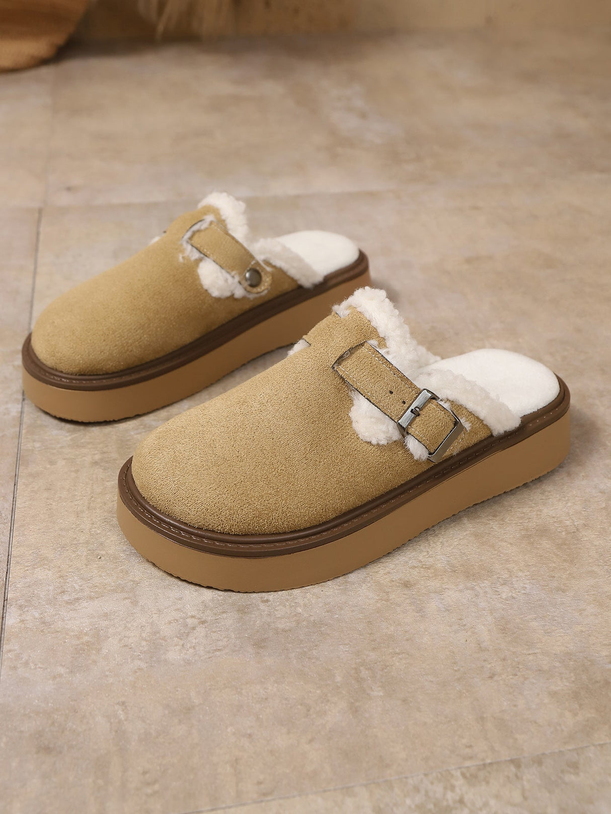 Liber Autumn and winter ladies' velvet lining thick-soled flat shoes